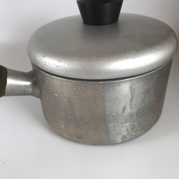 Vintage Wear Ever Saucepan 751 1 Qt. USA Made Heavy Aluminum Pot with Lid - Picture 5 of 15